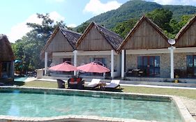 Rocks Beach Boutique